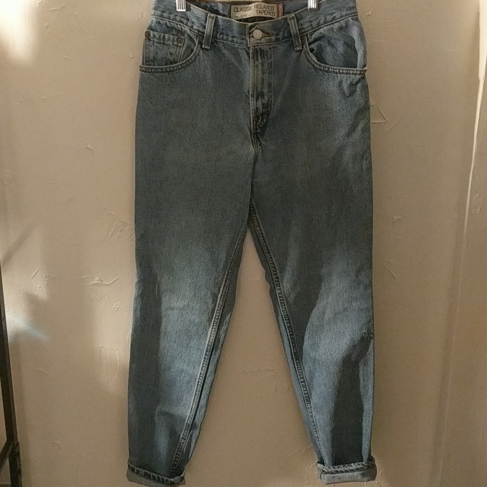 SOLD Vintage High Waist-Tappered 550 Levi's - Picture 3 of 7